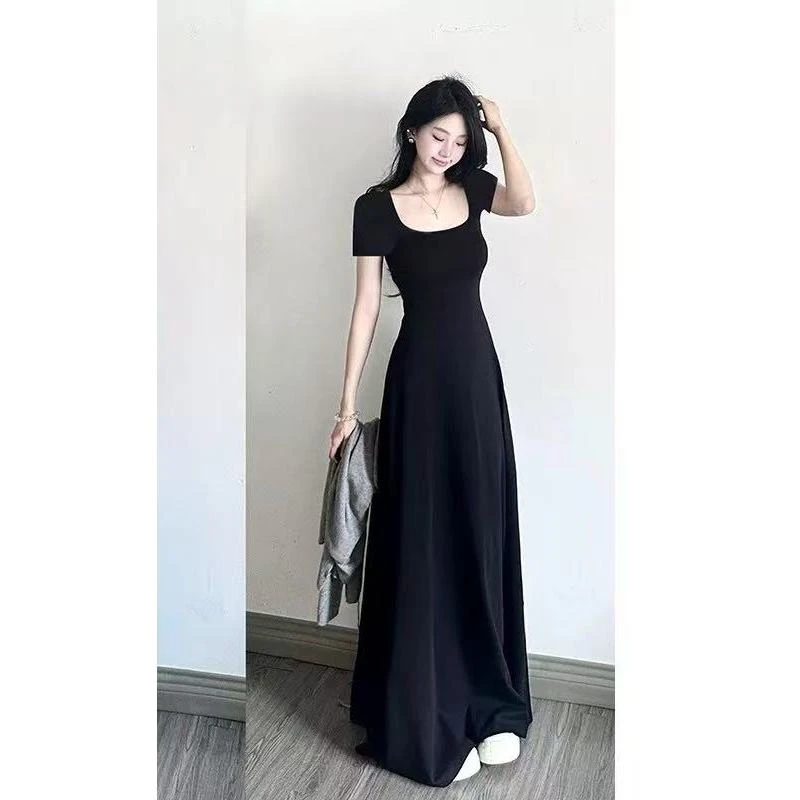 依二一自留《半袖款极地长裙》纯欲低U领垂坠感修身显瘦大A摆4444