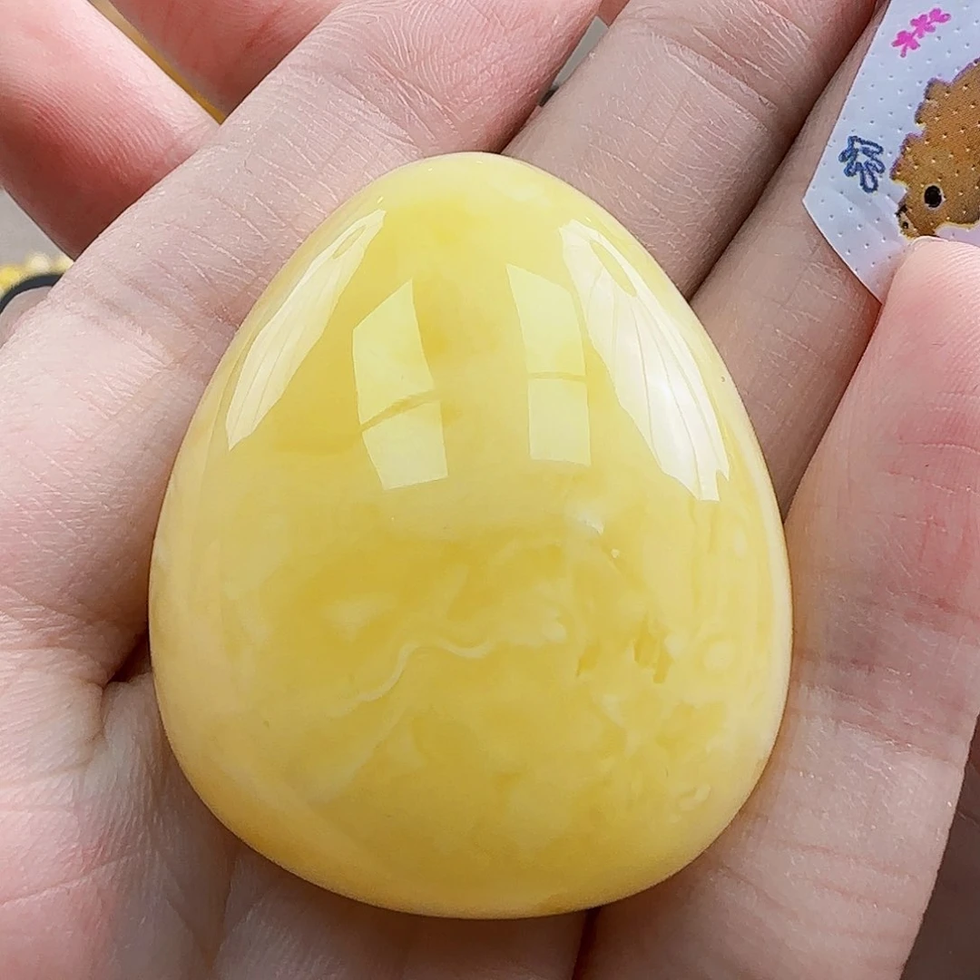 未镶嵌琥珀珠宝奇石