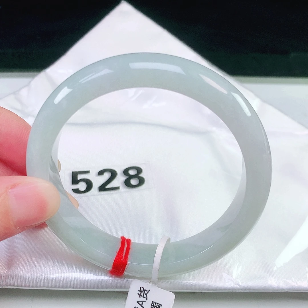 未镶嵌手镯翡翠528