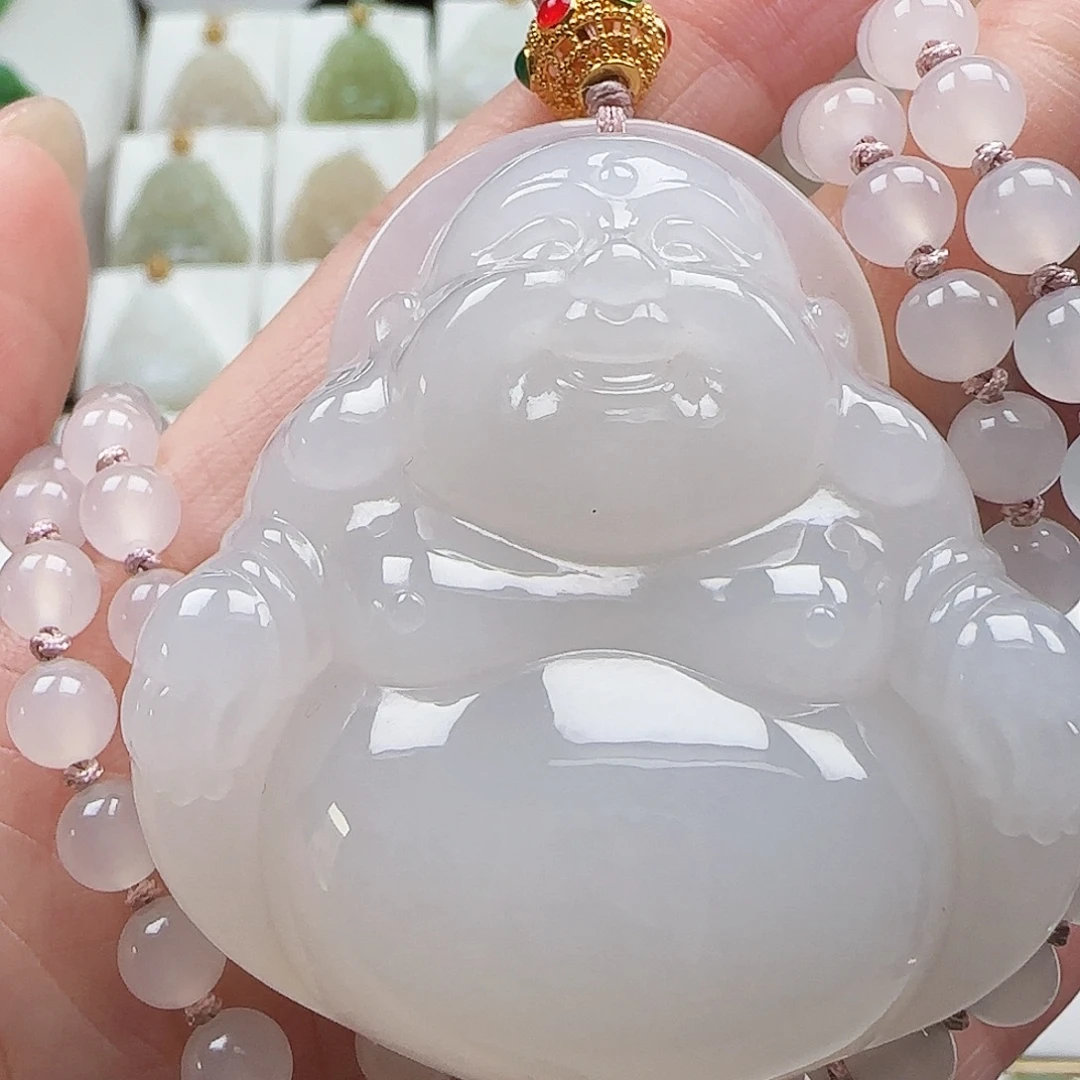 和田玉足金镶嵌颈饰