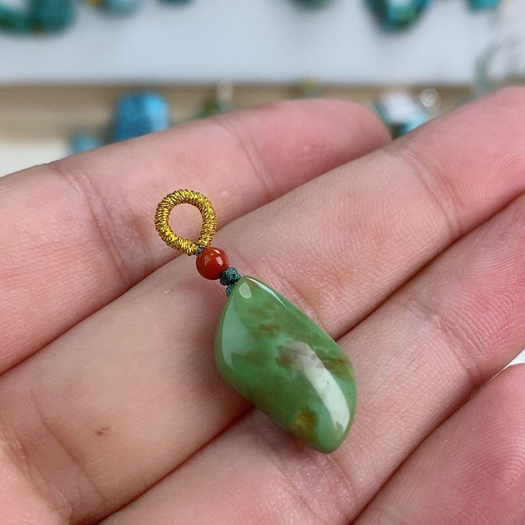 南红玛瑙未镶嵌珠宝奇石