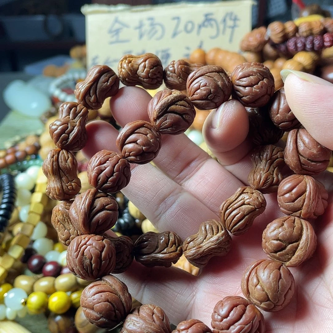 佛螺菩提吊坠两件事