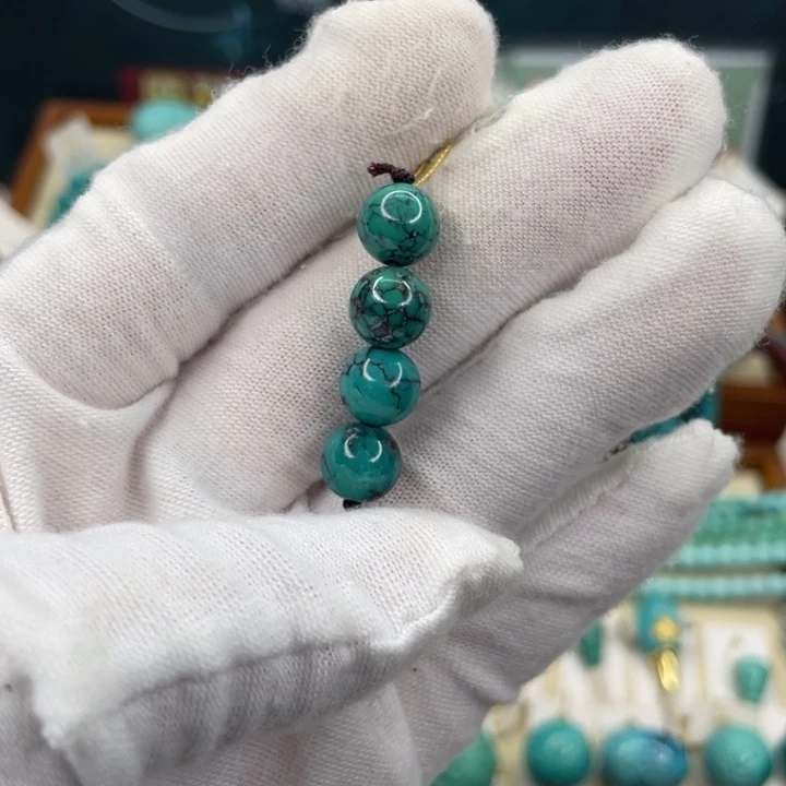 绿松石未镶嵌挂件