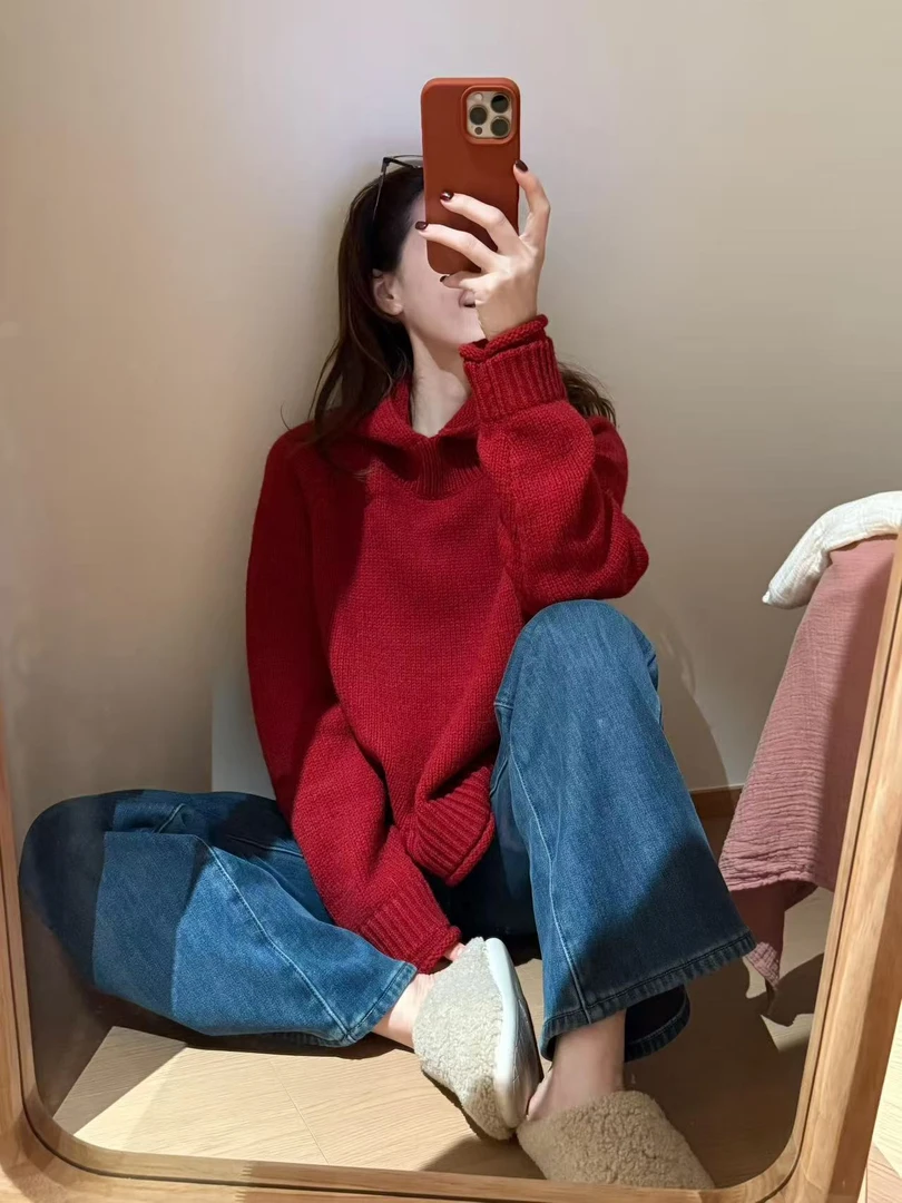2026秋冬新款红色慵懒风连帽毛衣韩版百搭上衣针织衫牛仔裤套装