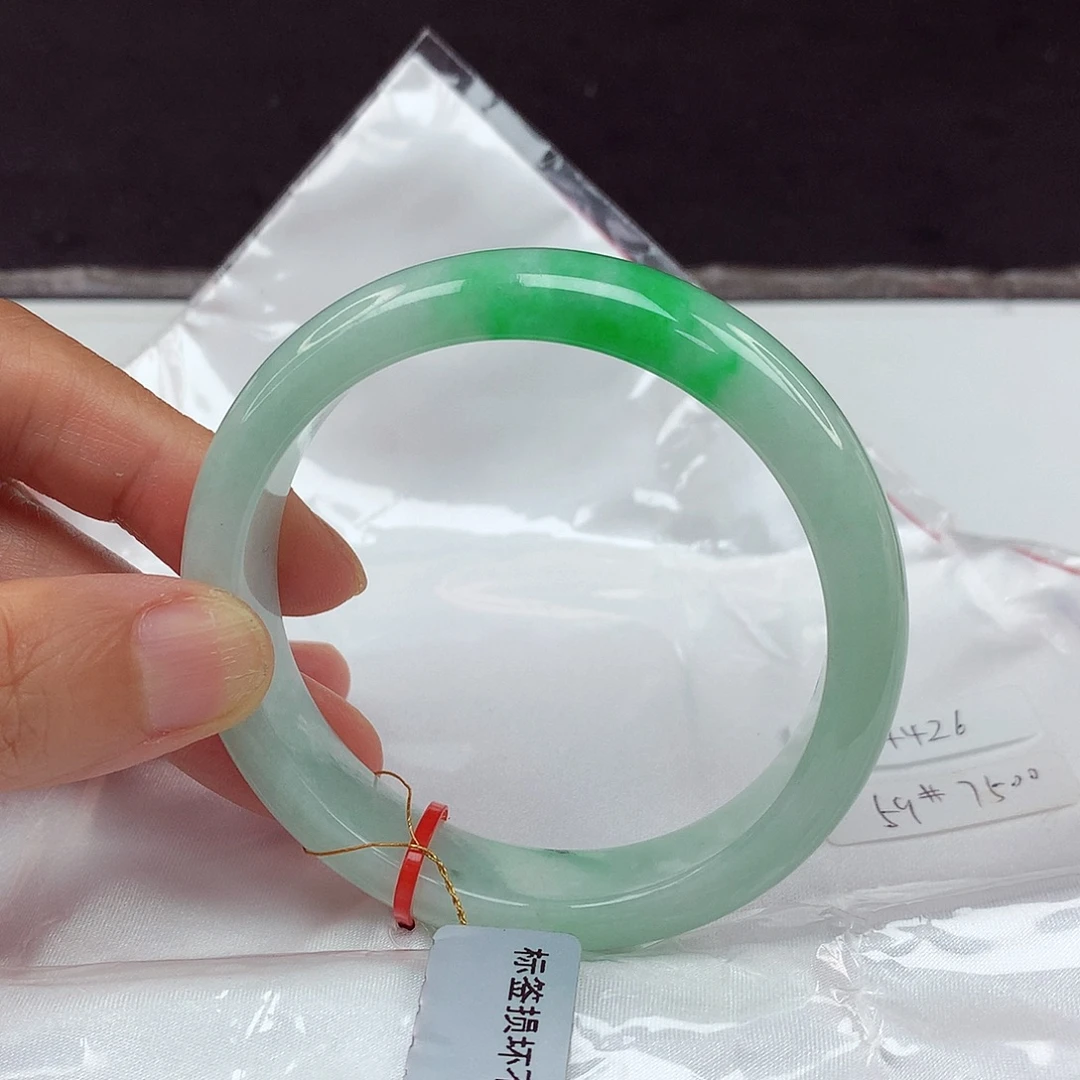 翡翠手镯未镶嵌59圈4426