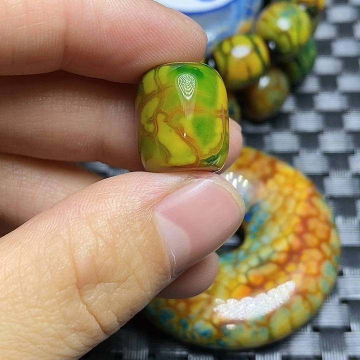 祁***露玛瑙/玉髓合金颈饰