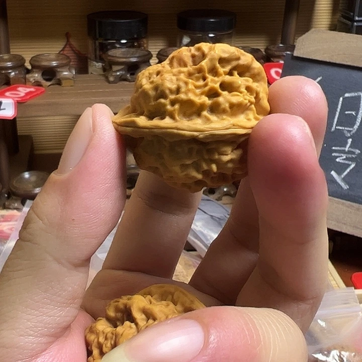 文玩核桃吊坠金蟾舍利27号