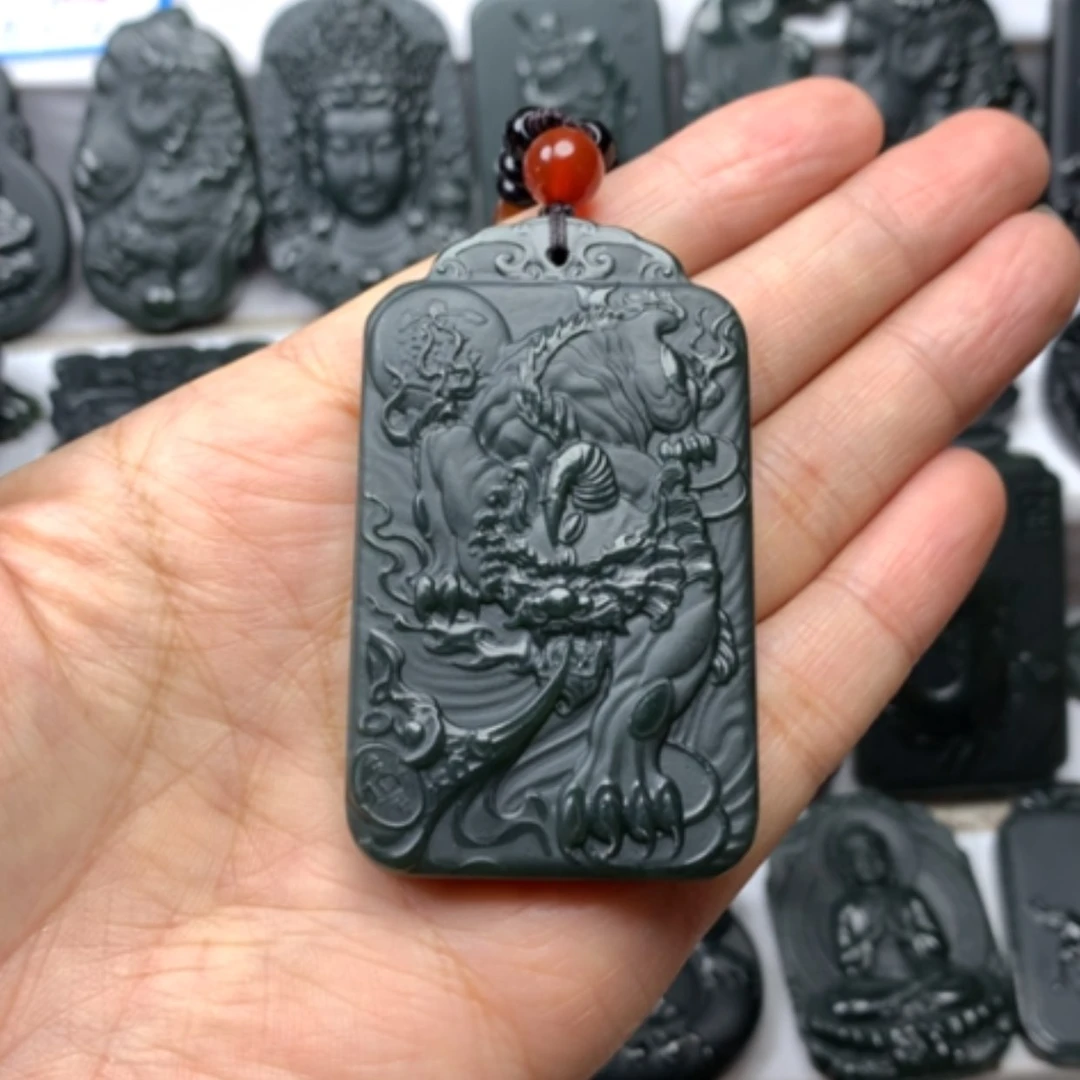 【闪购商品】颈饰未镶嵌和田玉双面雕刻