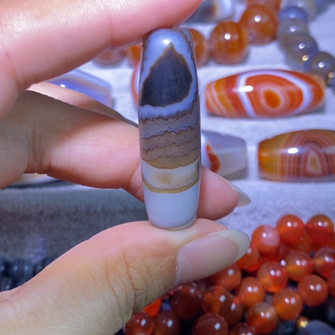 玛瑙/玉髓颈饰未镶嵌