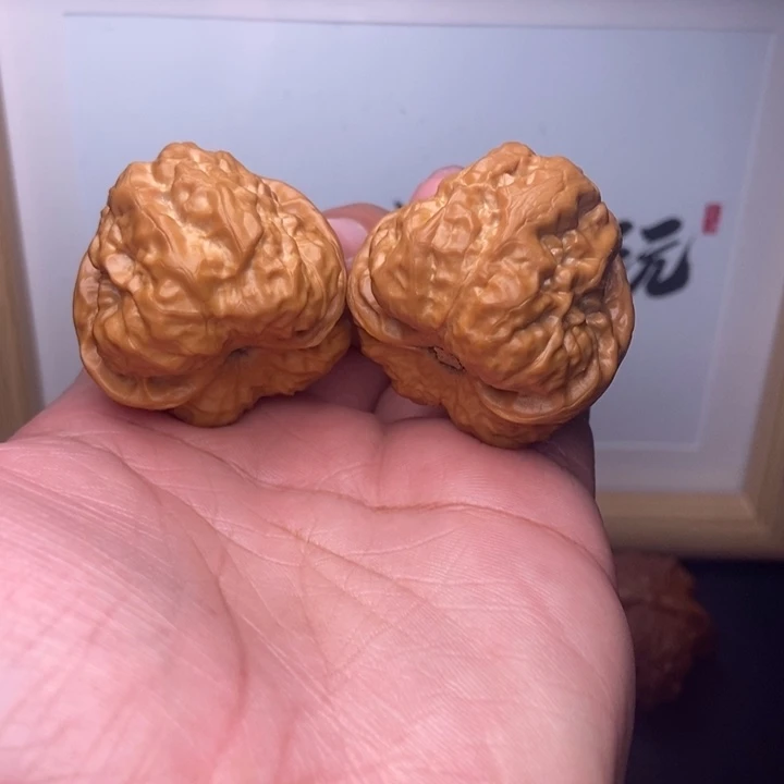 Q***q核桃小尺寸蛤蟆头