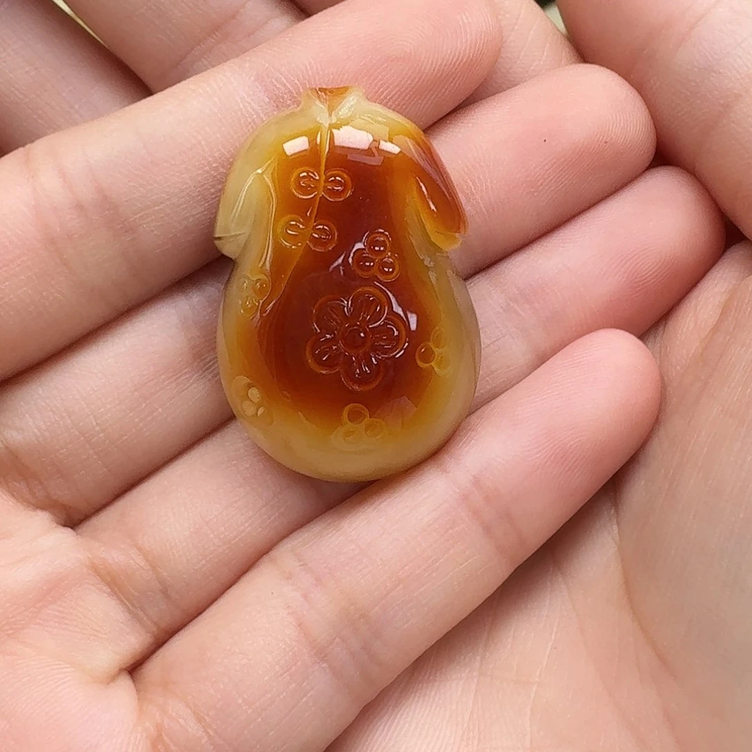 未镶嵌琥珀珠宝奇石吊坠