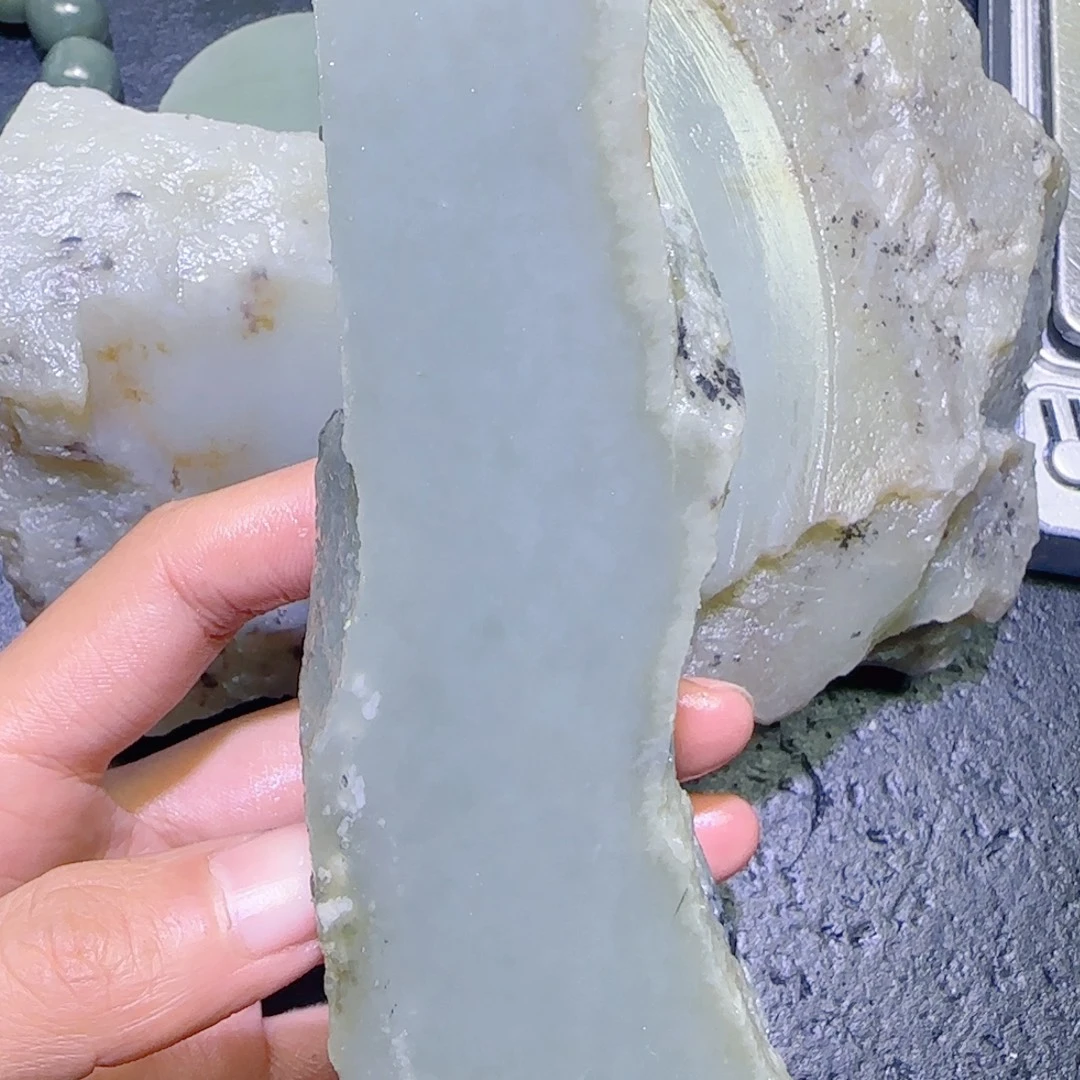 和田玉未镶嵌珠宝半成品