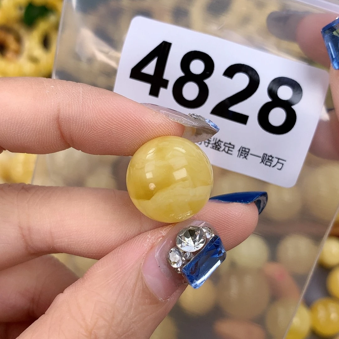 蜜蜡未镶嵌珠宝奇石18