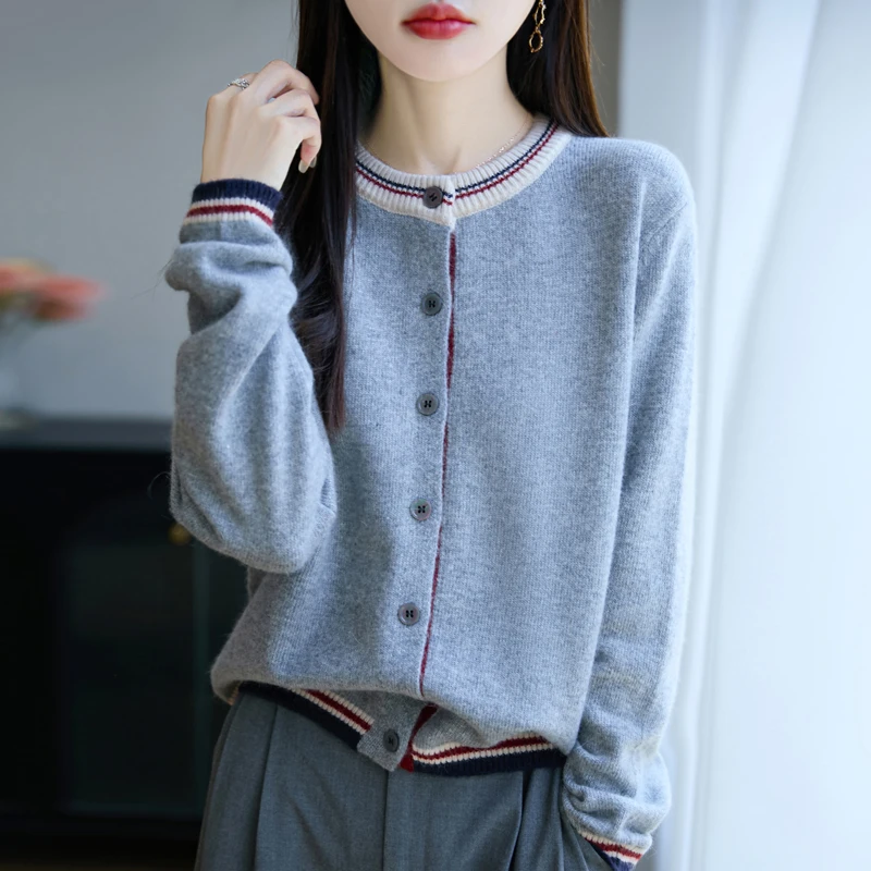 品牌时尚女装秋冬时尚浣熊绒撞色彩边羊毛针织开衫减龄长袖外套