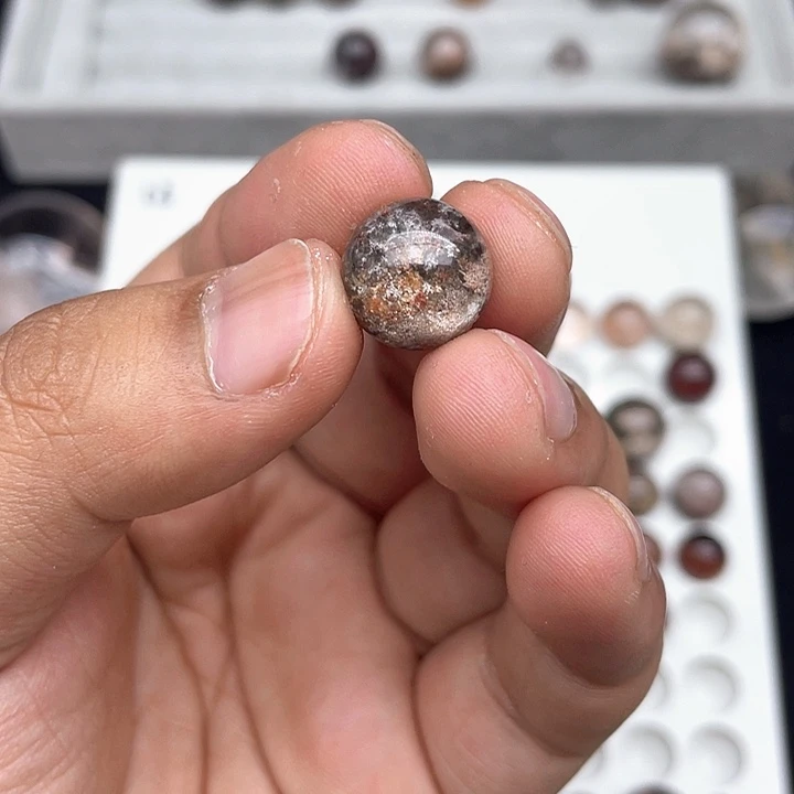 水晶单珠未镶嵌家****?单珠