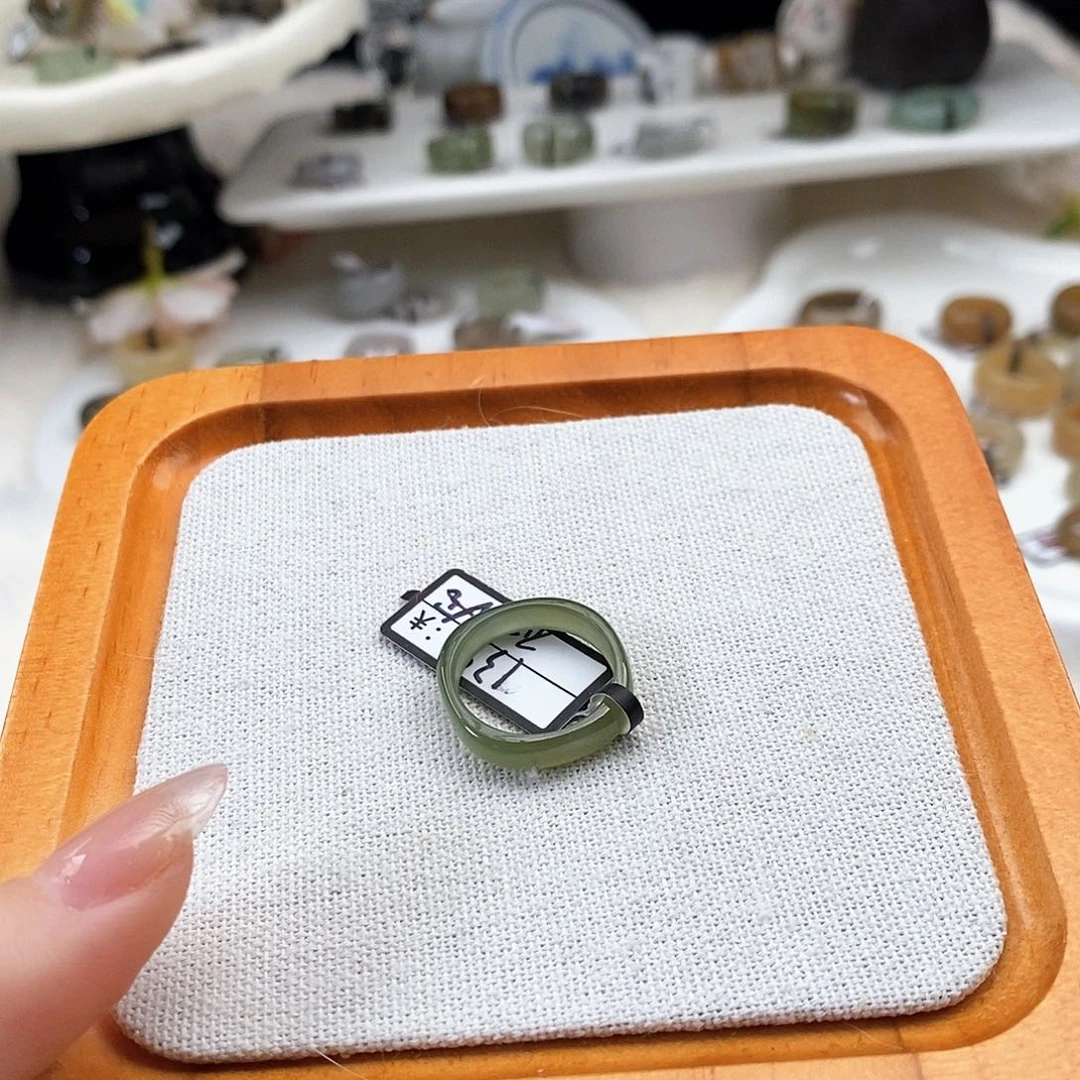 和田玉未镶嵌戒指a26湖水绿方圆17.3
