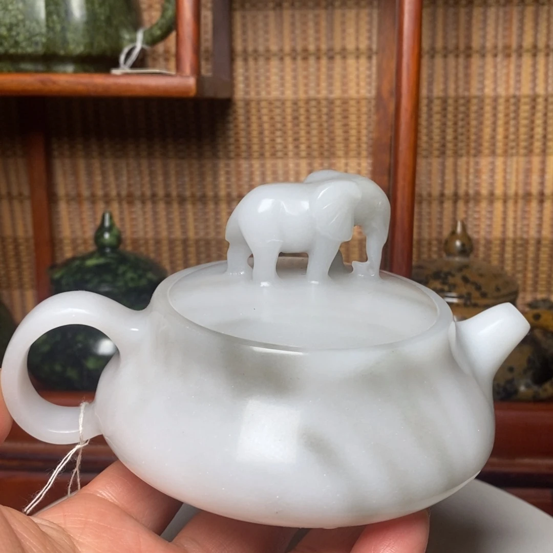 新疆料高品吉象如意壶180cc