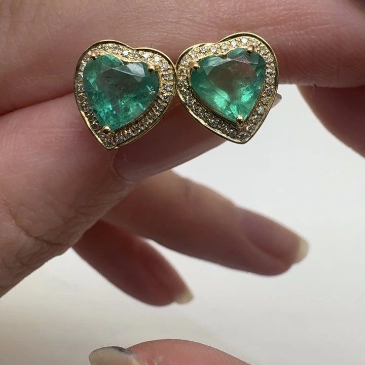 祖母绿18K金镶嵌耳饰