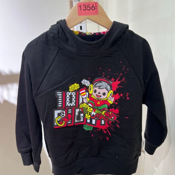 M1356#YQLYYQ-8932111203黑色卫衣