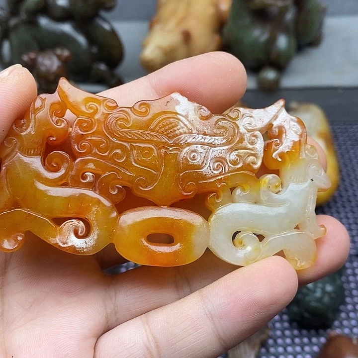 未镶嵌蛇纹石玉颈饰