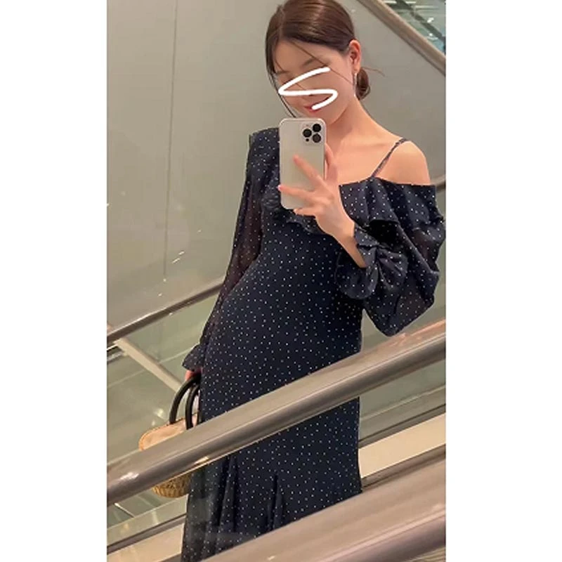 2025夏季新款法式气质吊带连衣裙女士高级感显瘦时尚气质洋气爆款