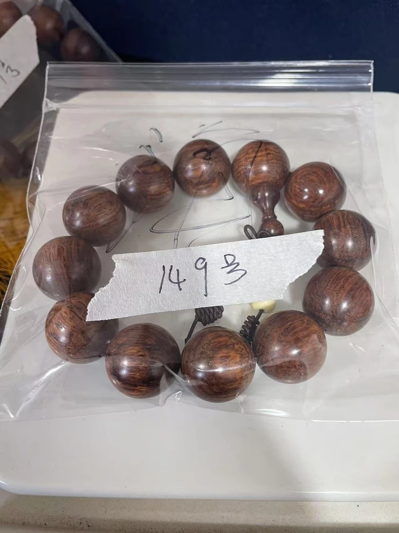 149号小叶紫檀摆件