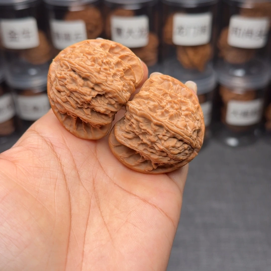 瑶***兮文玩核桃把件三角白