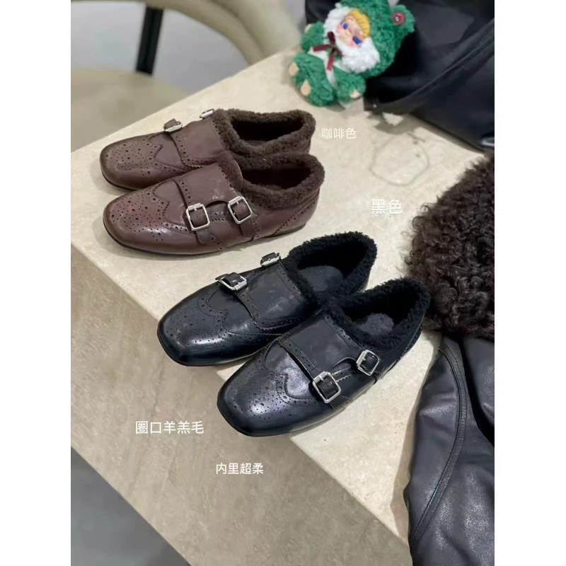 复古小众~时髦布洛克乐福鞋女秋冬皮带扣加绒方头小皮鞋998/B15