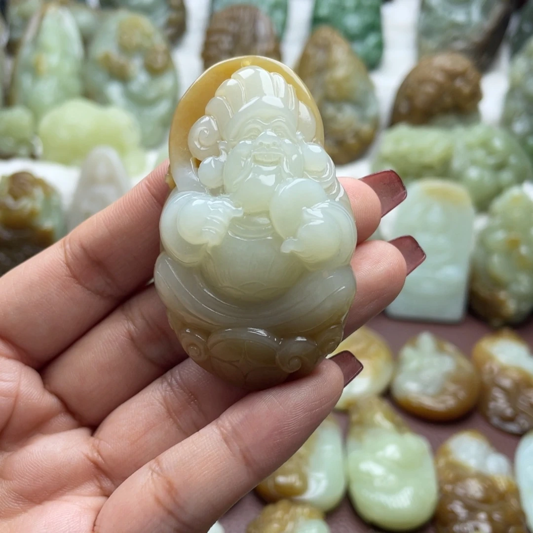 一***。和田玉未镶嵌颈饰