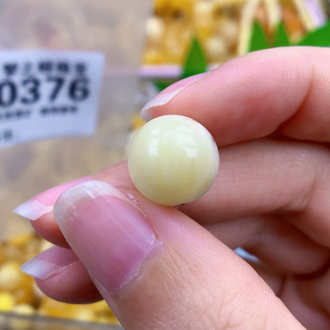 裸石琥珀未镶嵌12.5