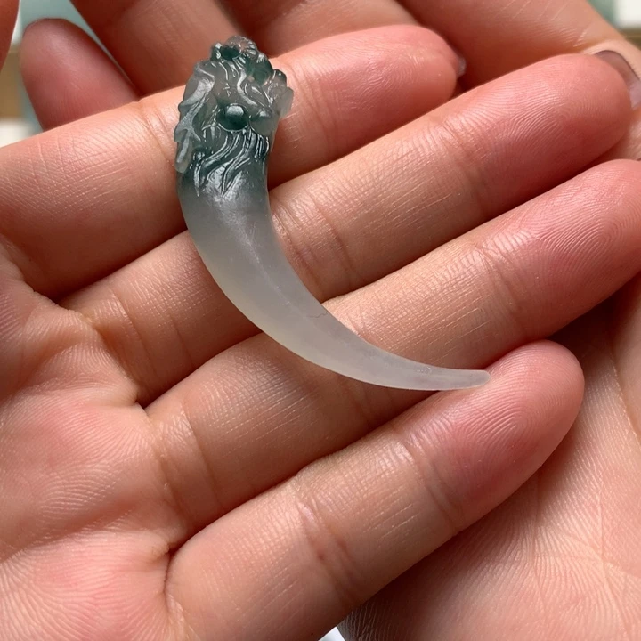 未镶嵌定制翡翠龙牙