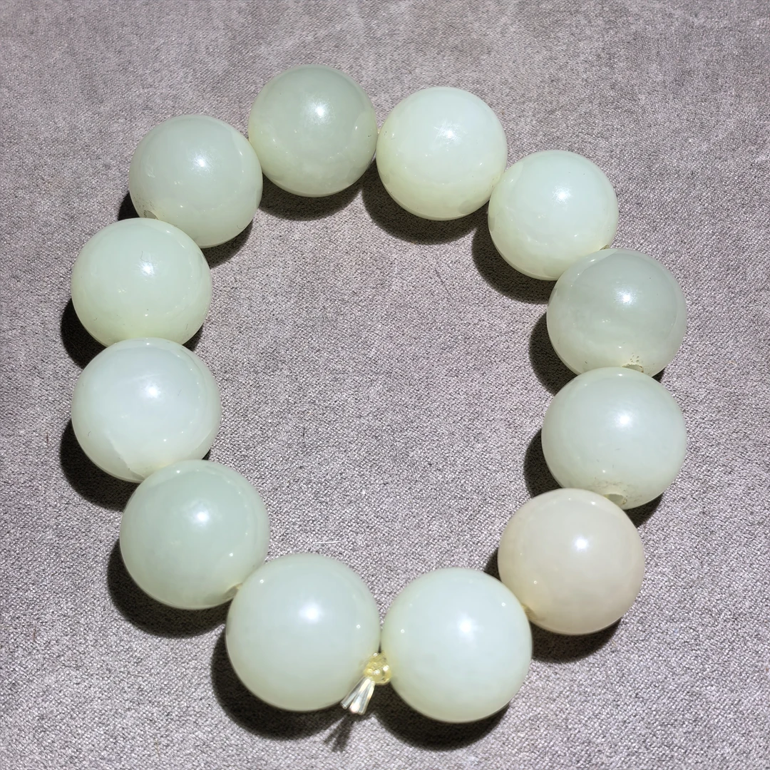 20mm大圆珠男款手串玉质细腻颗颗有光泽