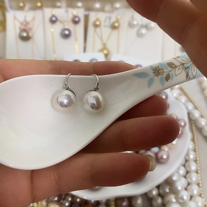 银S925镶嵌耳饰淡水珍珠