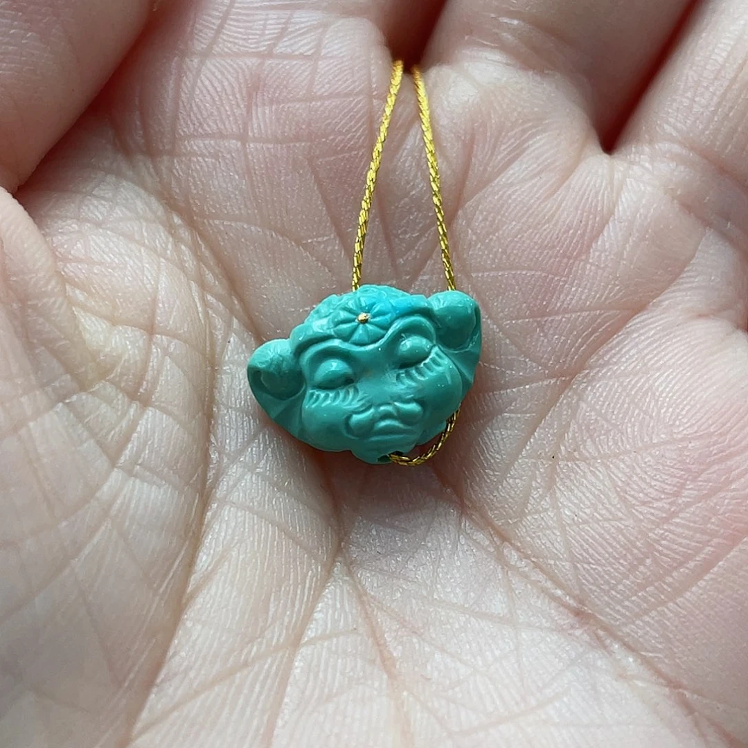 绿松石颈饰未镶嵌