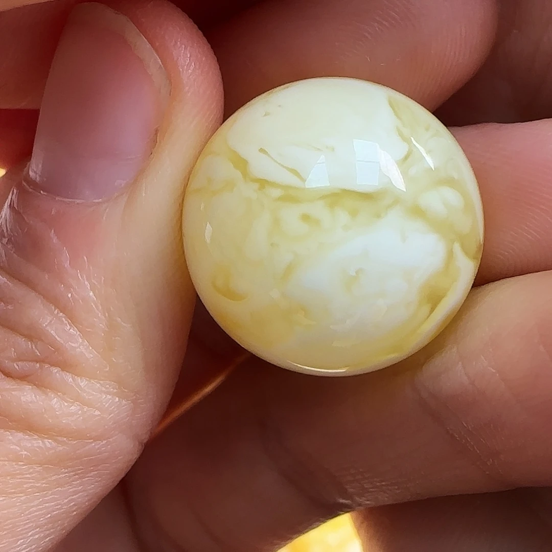 蜜蜡未镶嵌珠宝奇石19加，4.24克