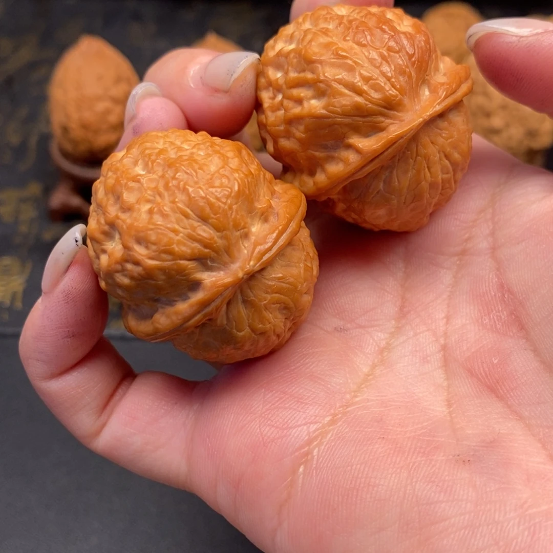 文玩核桃吊坠铁脑门