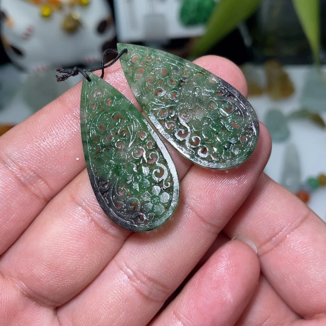 J***9定制翡翠未镶嵌花片