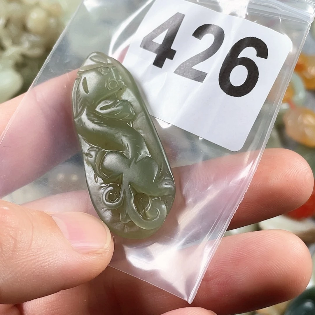 和田玉（糖玉）未镶嵌颈饰