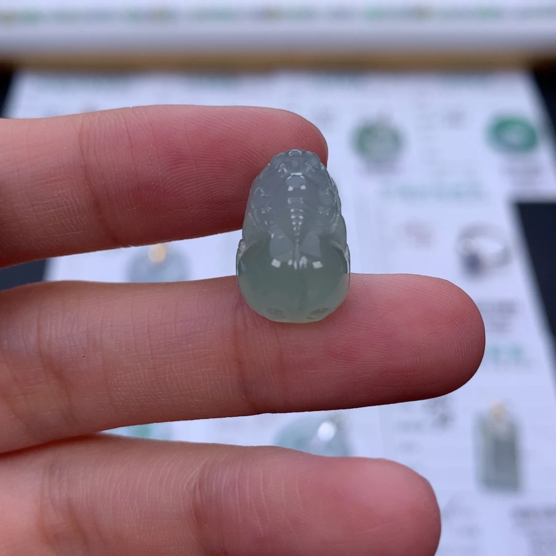 裸石翡翠翡翠貔貅