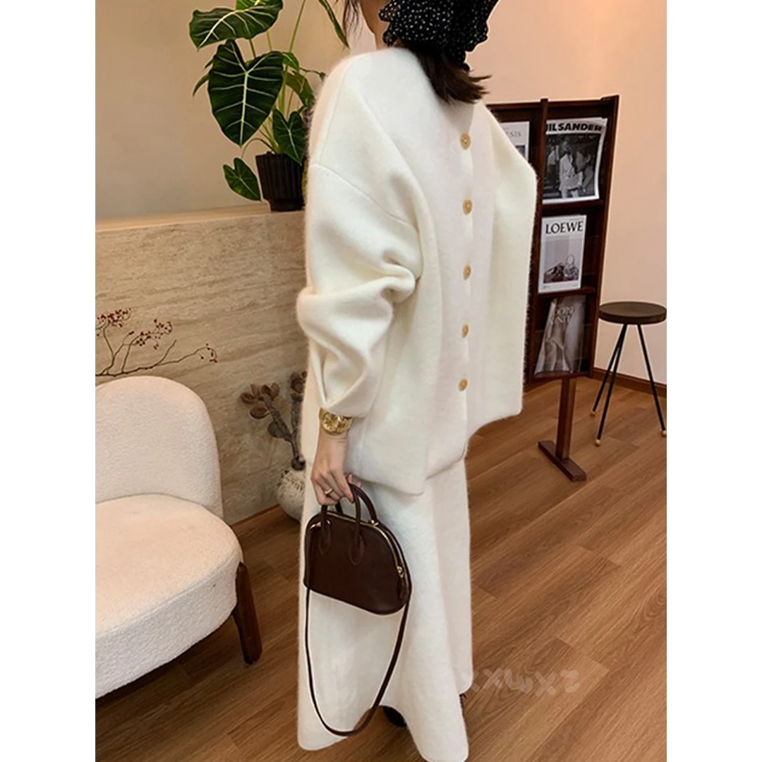 法式设计感后背扣子慵懒风宽松套头软糯毛衣裙子毛衣上衣两件套