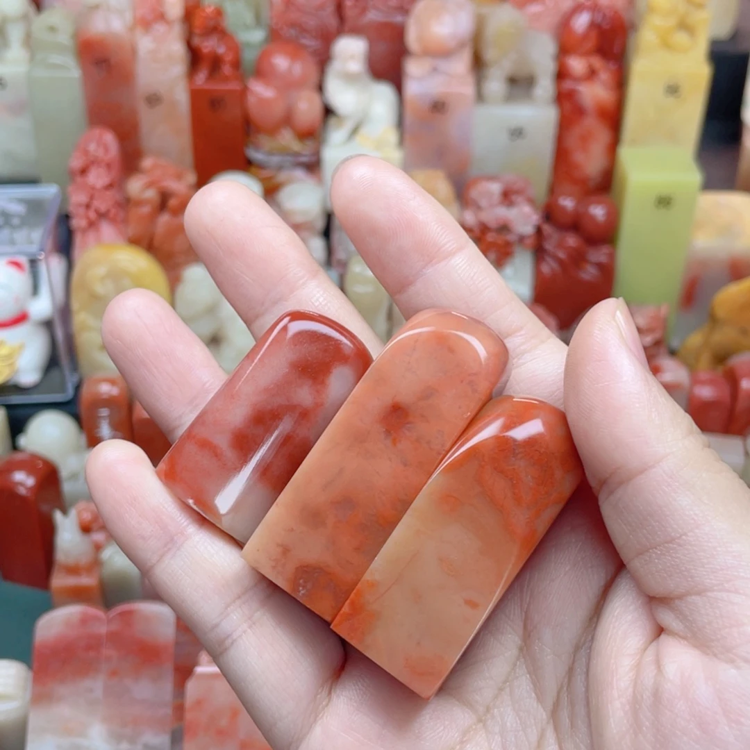 爱****老挝石印石12333669455800