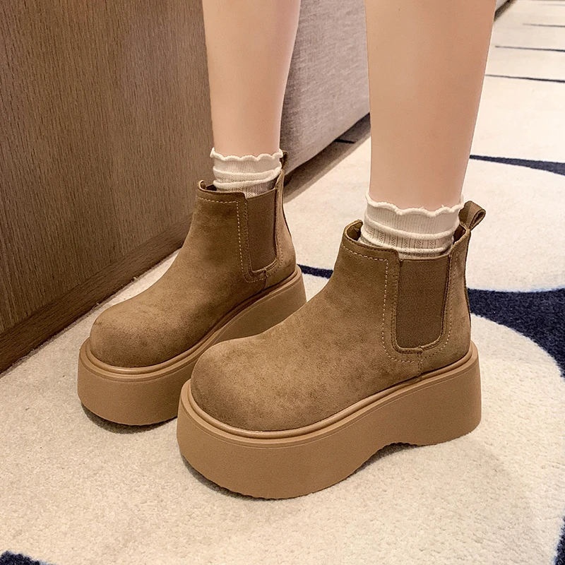 2025春秋网红新款厚底复古小个子增高英伦风百搭洋气时尚马丁女靴