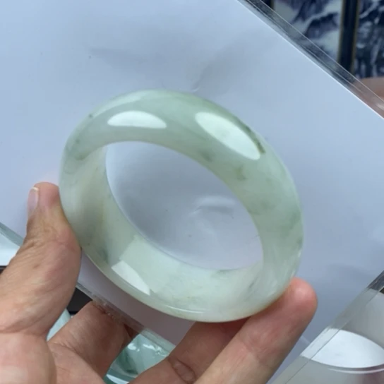 石英质玉（金丝玉）未镶嵌手镯