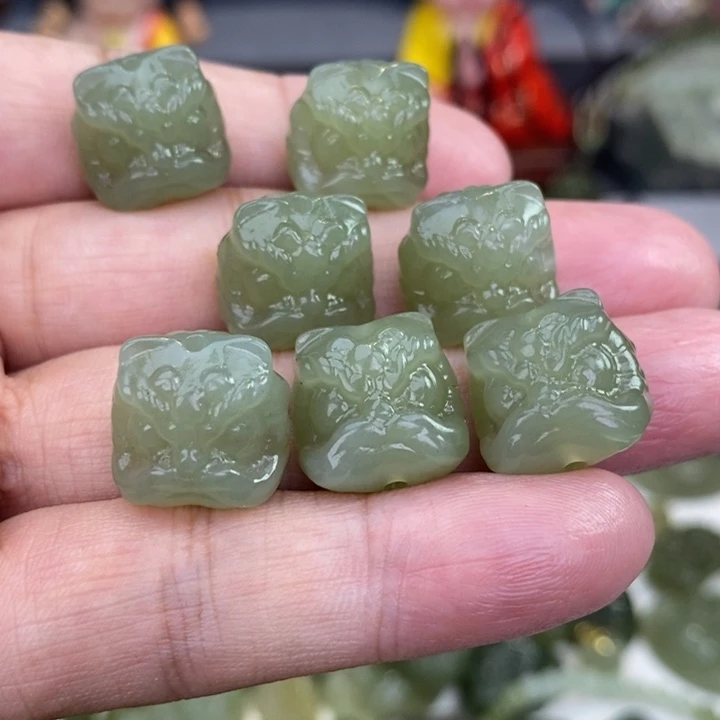 和田玉未镶嵌颈饰多样性发货一个