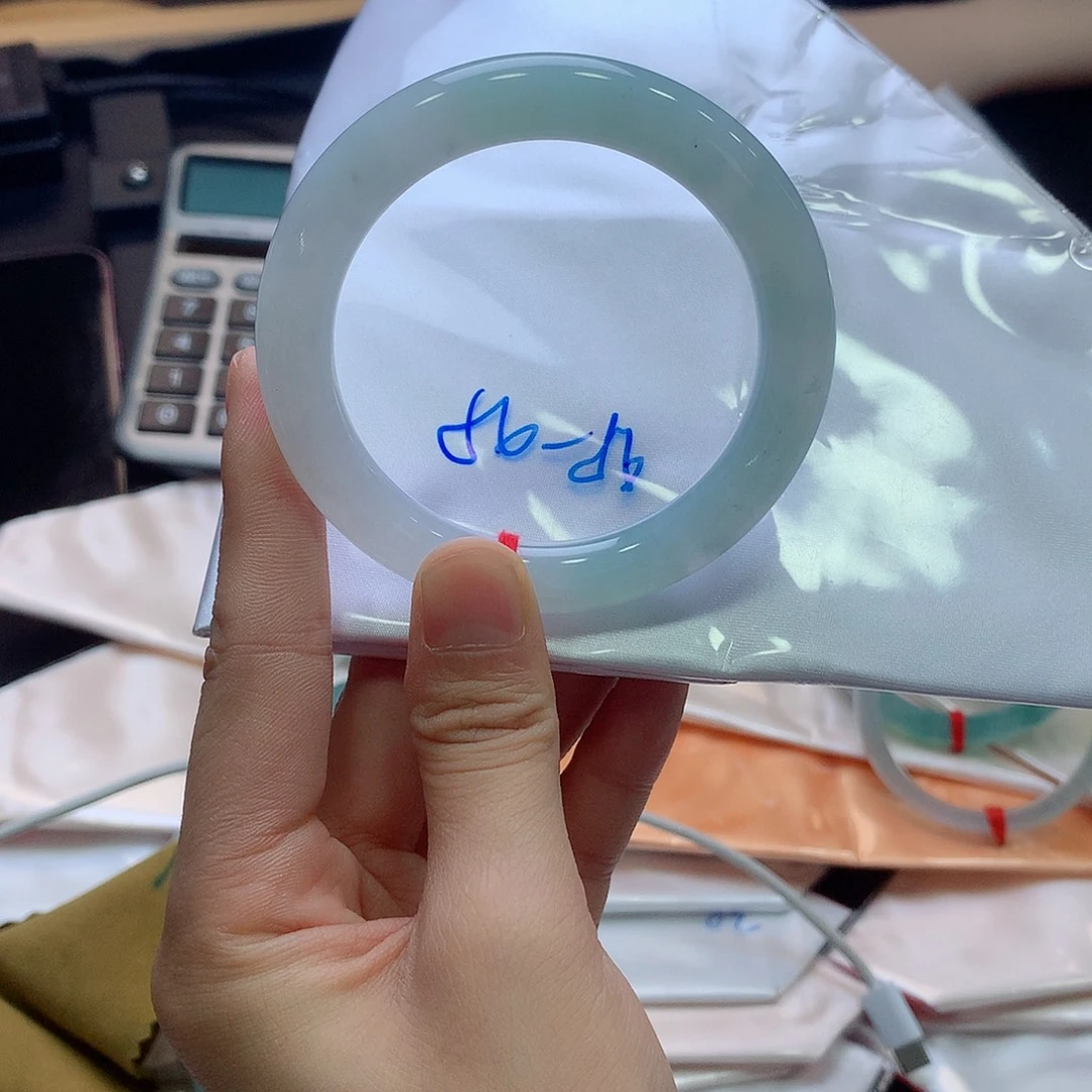 翡翠未镶嵌手镯翡翠