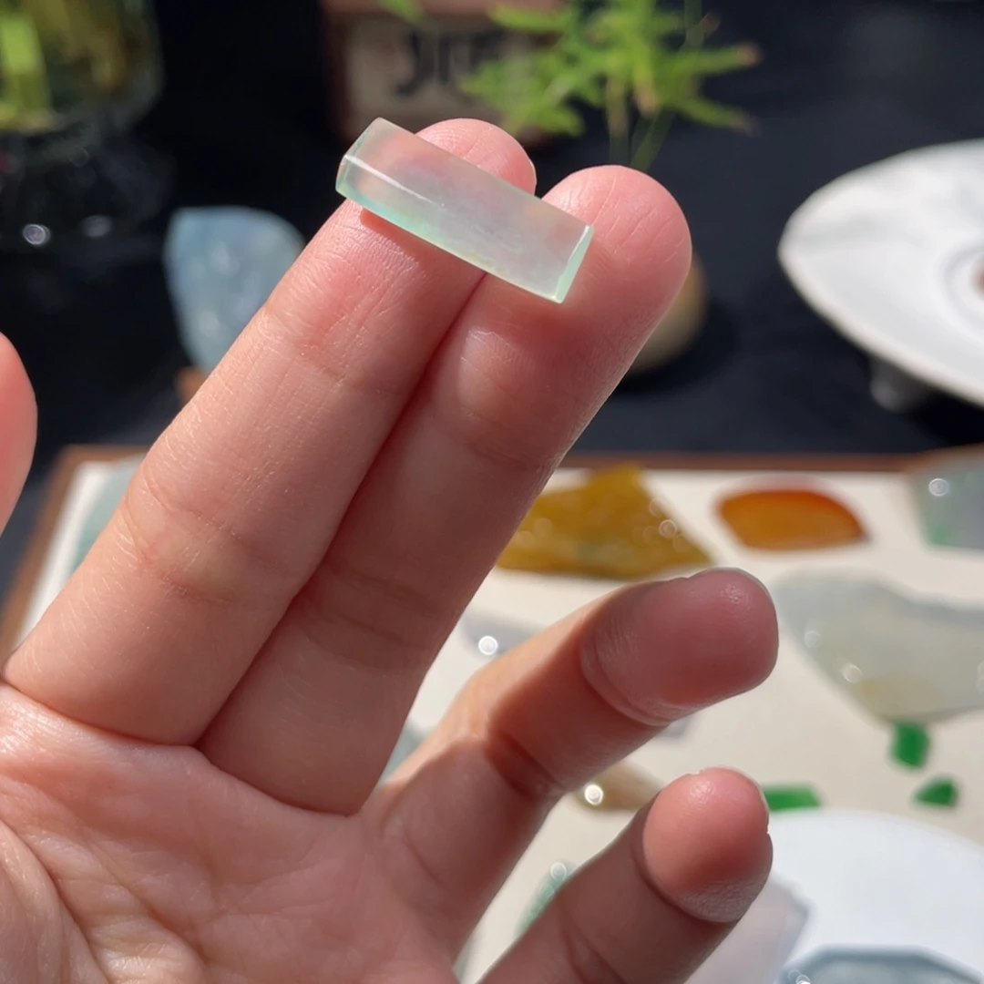 翡翠未镶嵌颈饰冰柱子