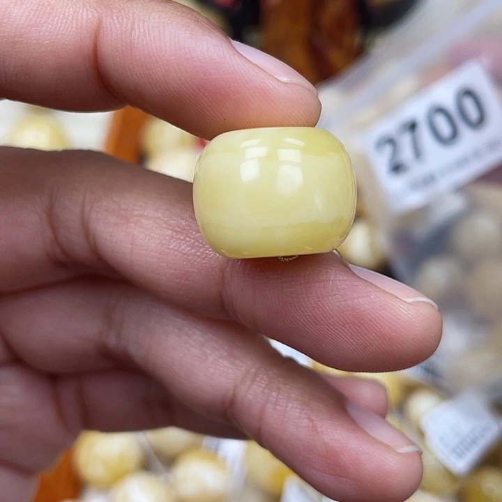 蜜蜡未镶嵌珠宝奇石19