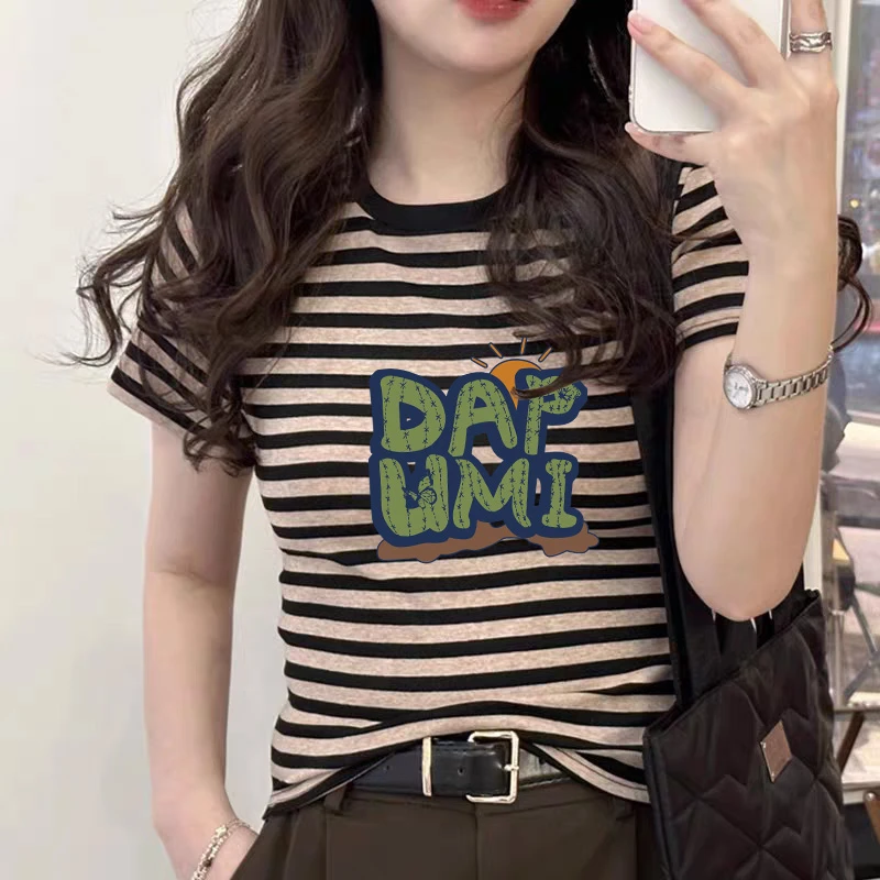 条纹正肩圆领短袖t恤女夏季2025爆款时尚百搭洋气减龄显瘦上衣潮