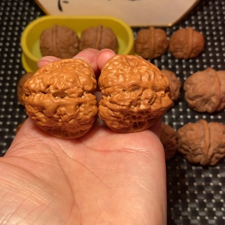 H***M把件文玩核桃四开八腿蛙王