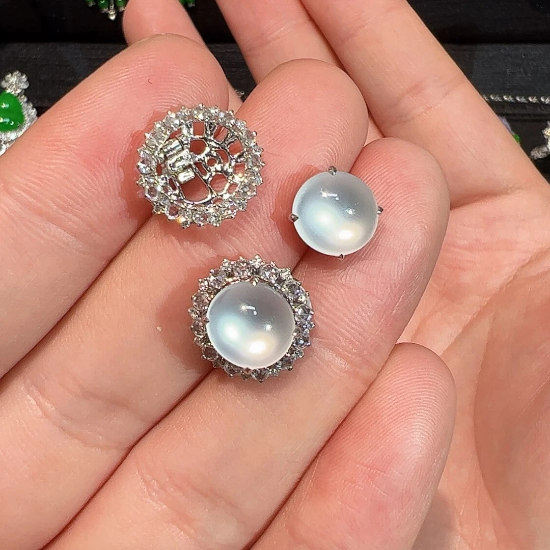 翡翠18K金镶嵌耳饰两戴款蛋面